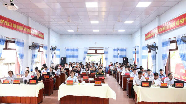 Đảng uỷ xã Bình Minh tổ chức Hội nghị Quán triệt, triển khai các văn bản mới của Trung Ương và Tỉnh uỷ